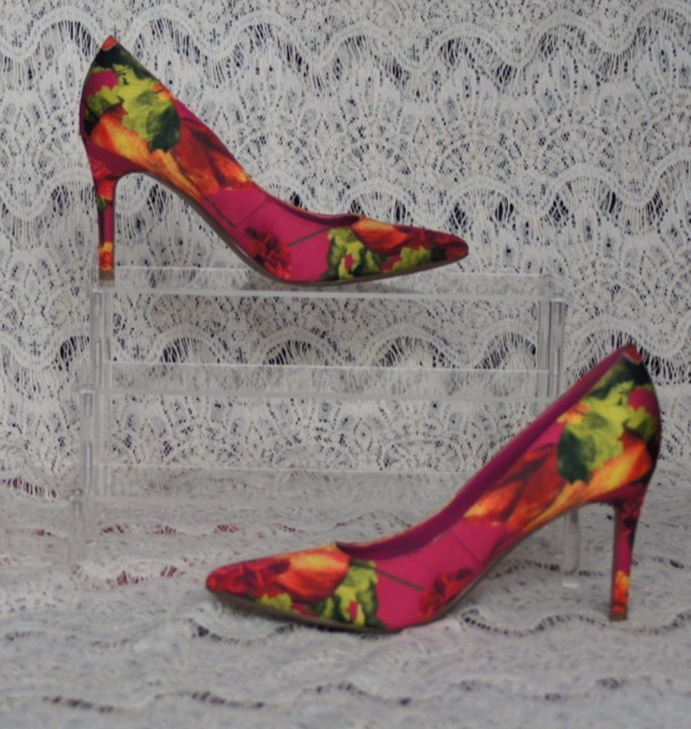Marc Fisher Magenta Floral Pattern Heeled Pumps size 7 1/2M